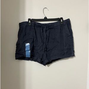 GAP (NWT) Navy Casual Shorts